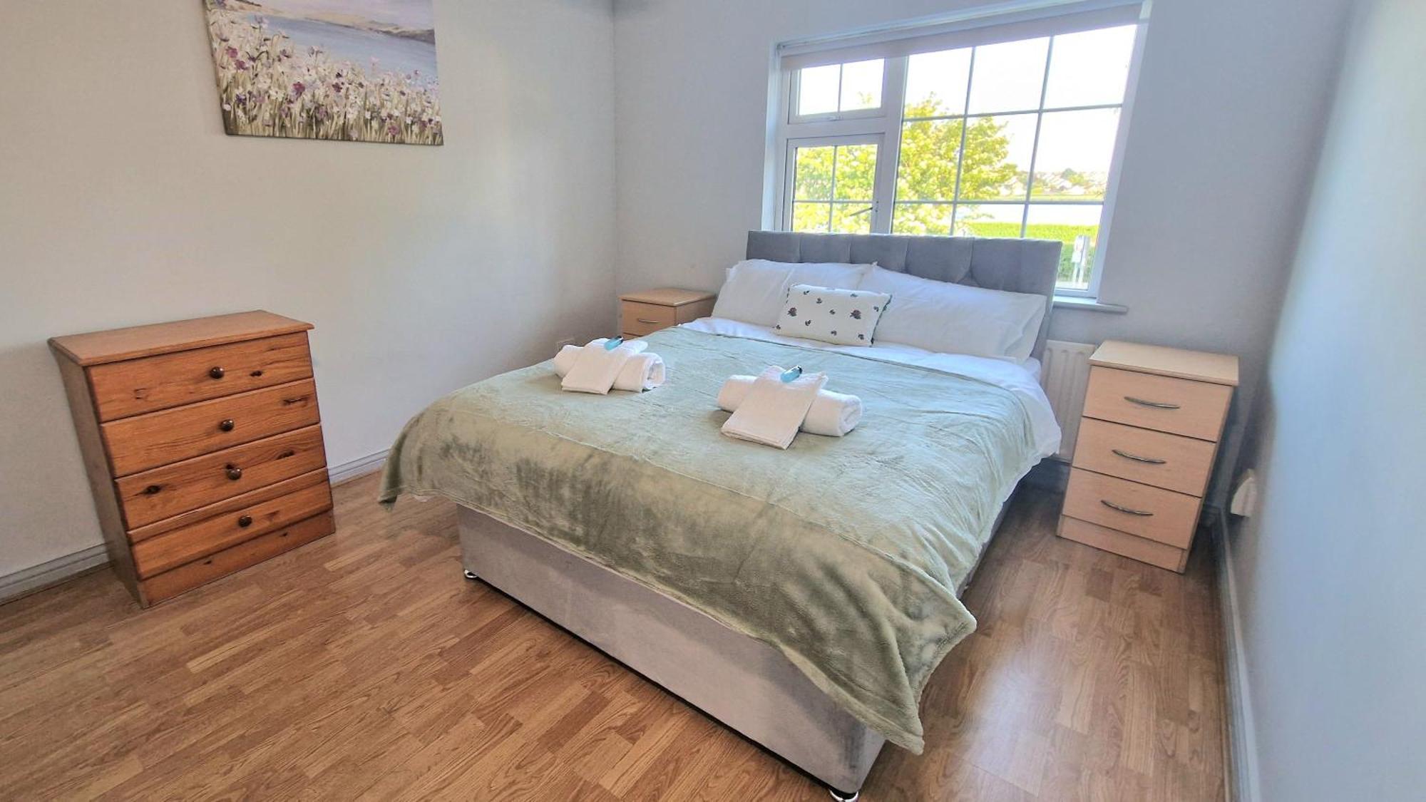 4 Bedroom Townhouse Galway Exterior foto